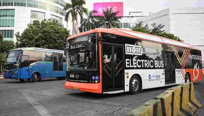 Layanan Transjakarta Mulai Pulih, Warga Diminta Ikut Jaga Fasilitas Publik 1 siaranpers pemprov dki 20250830141752 7y0wi3 588 1