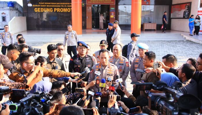 Presiden Jenguk Polisi Korban Kerusuhan, Kapolri Pastikan Pemulihan Keamanan dan Penegakan Hukum 1 IMG 20250901 WA0005 141267