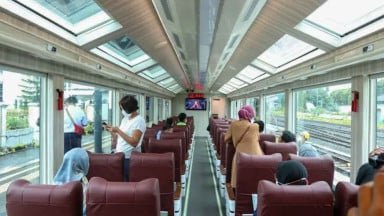 kereta panoramic