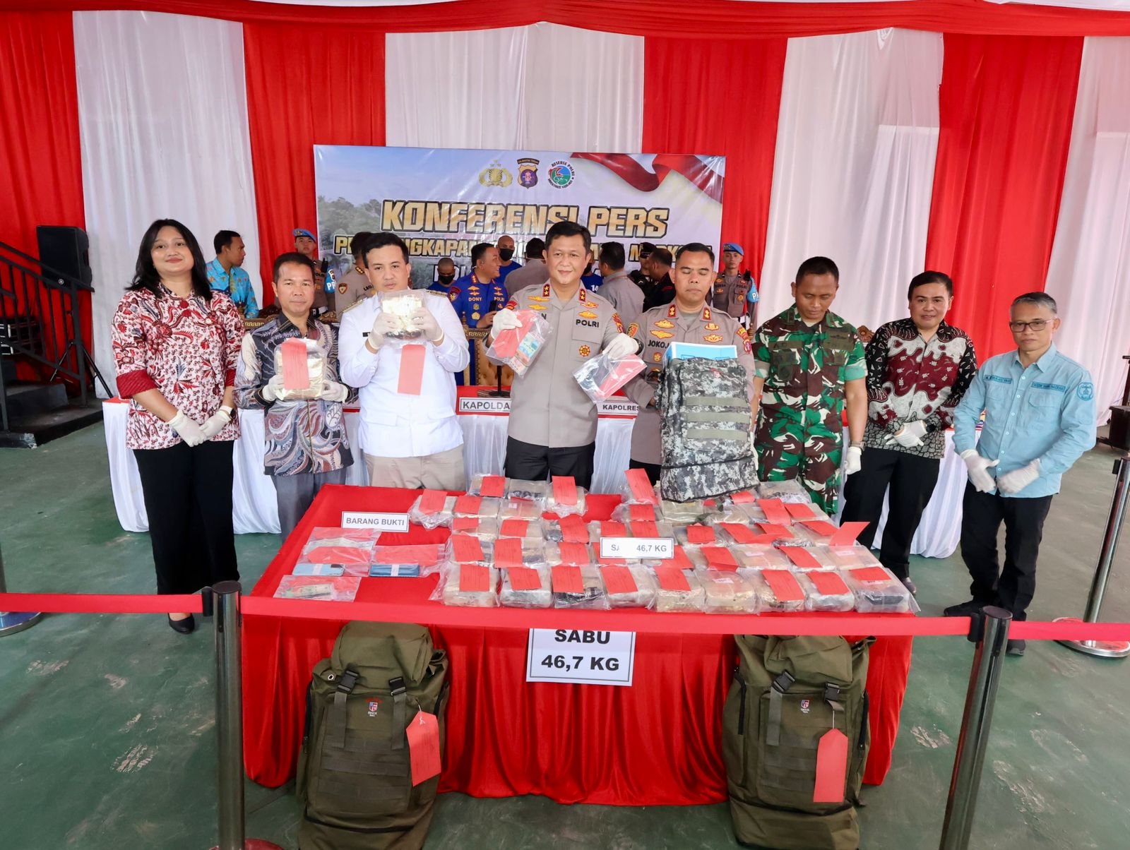 Polres Lamandau Hentikan Penyelundupan 46,7 Kilogram Sabu Lintas Provinsi 1 pul 145