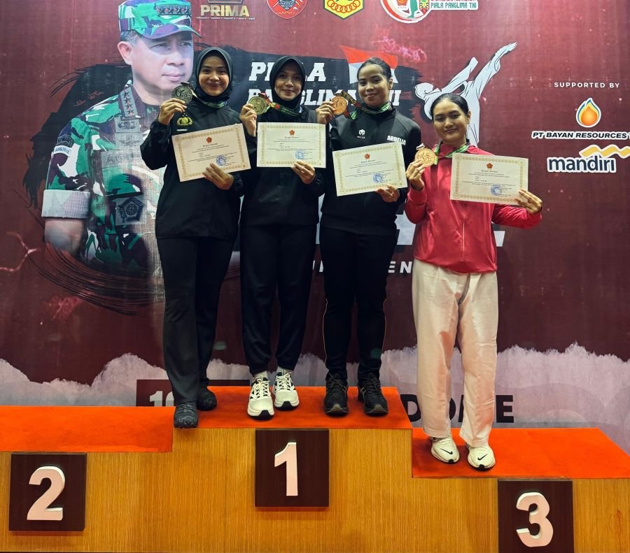Polwan Baharkam Polri Bawa Pulang Emas dari Kejuaraan Karate Piala Panglima TNI 1 pul 150