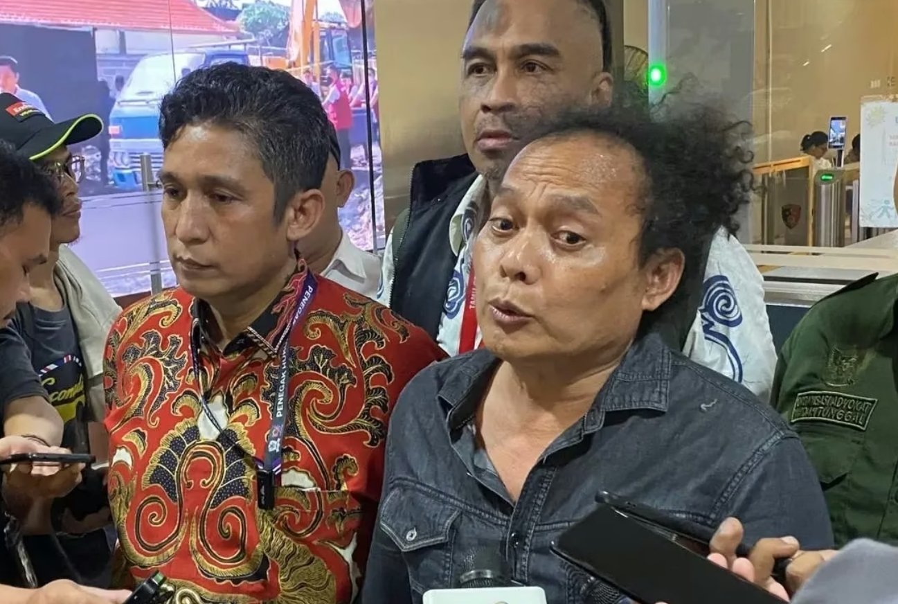 Kuasa Hukum Deolipa Yumara Dampingi Firdaus Owiobo Gelar Perkara Di Bareskrim Mabes Polri 1 Screenshot 20251007 134629 Chrome