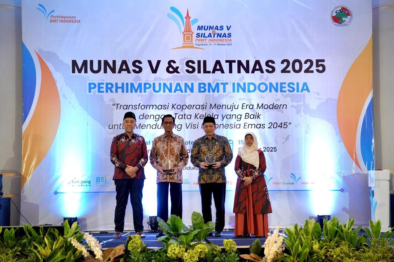 Ferry Juliantono Dukung BMT Jadi Kekuatan Ekonomi Baru Umat 1 pul 131
