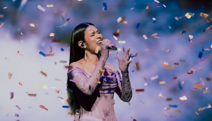 Raisa Raih Artis Solo Wanita Pop AMI Awards 2025, Persembahkan Kemenangan untuk Putrinya 1 Aku anggap ini kemenangan Ambivert yang merupakan effort tim yang luar biasa. Senang sekali ras 3