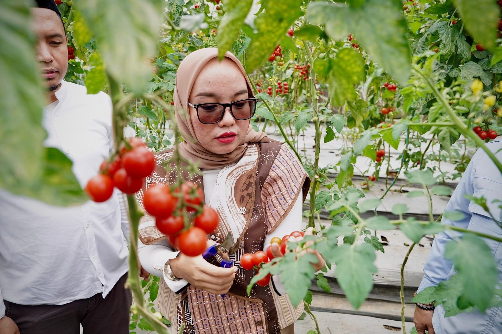 Wamenkop Perkuat Peran Pesantren Sebagai Pilar Penting Pengembangan Koperasi 1 pul 16
