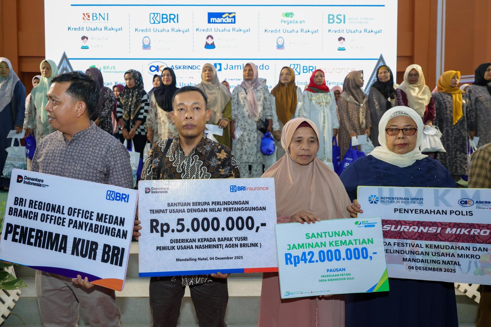 KemenUMKM Beri Layanan Pelindungan dan Pemulihan bagi UMKM di Mandailing Natal 2 IMG 20251205 WA0068 scaled