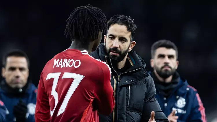 Manchester United Menang Lawan Wolves Namun Fans Tetap Kecewa dengan Keputusan Ruben Amorim 1 resize 6