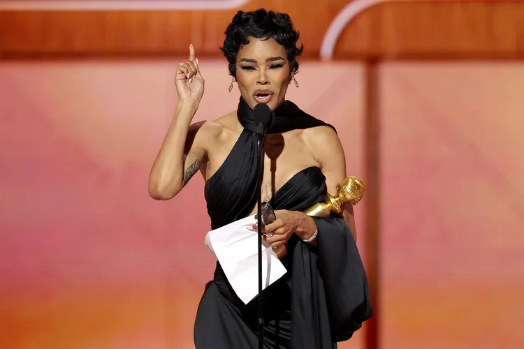 Golden Globe 2026: Hamnet dan One Battle After Another Sabet Penghargaan, Teyana Taylor hingga Timothée Chalamet Bersinar 1 Teyana Taylor 2026 Golden Globe Awards 011126 4 d690925b9e1e4771a67ea6892b00e770