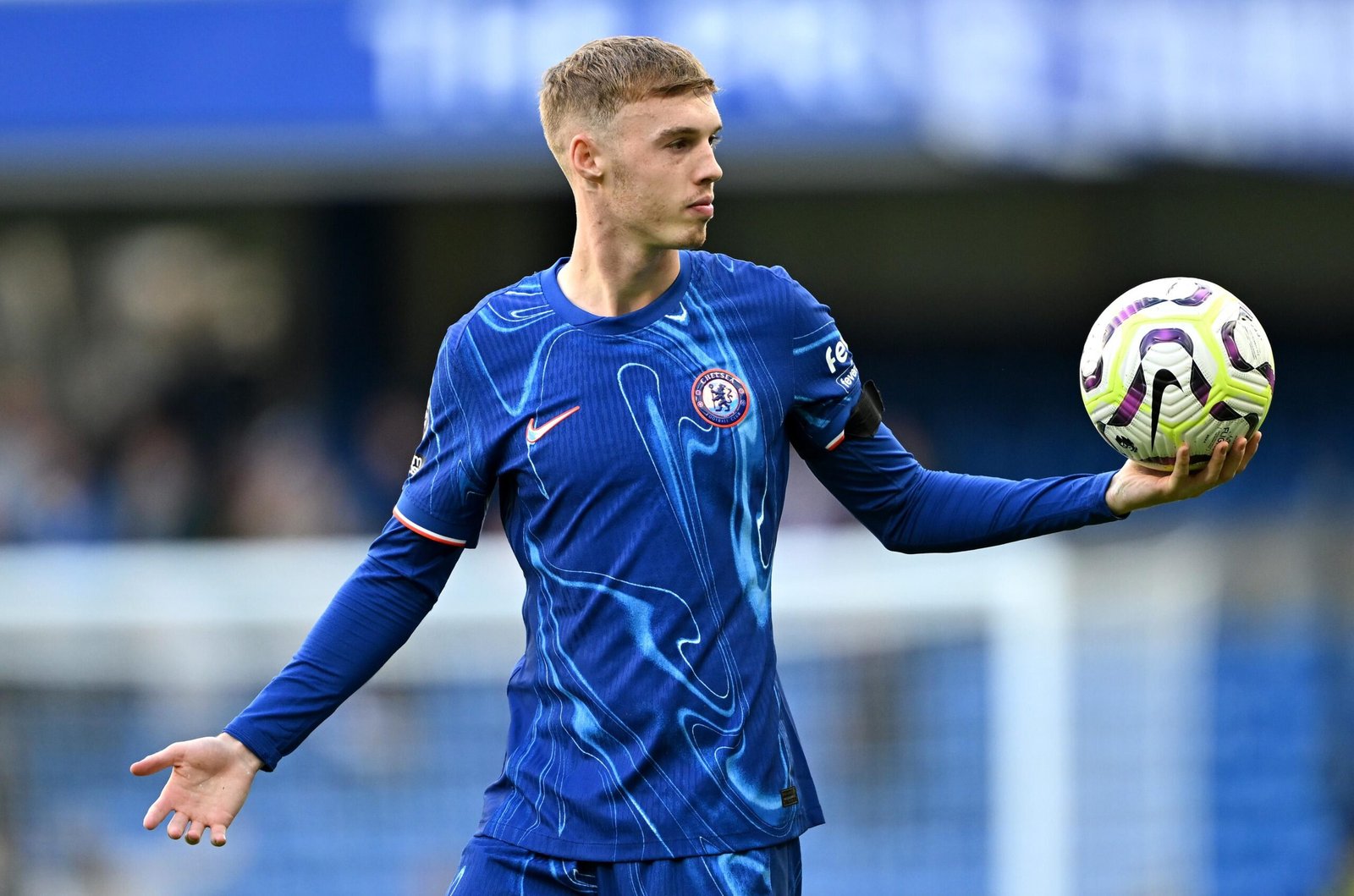 Gaya Cole Palmer di Bangku Cadangan Picu Amarah Fans Chelsea Usai Kalah dari Arsenal 1 pul 18 scaled