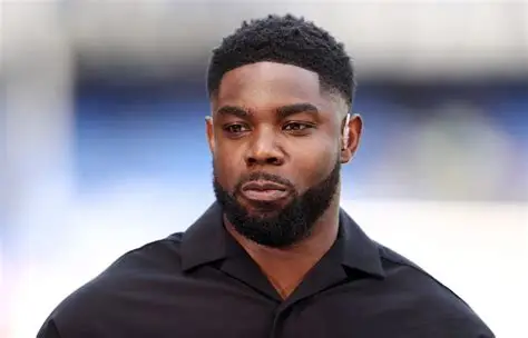 Alan Shearer & Micah Richards Beda Pendapat soal Pemain Inggris Terbaik Sepanjang Sejarah Premier League 1 pul 9