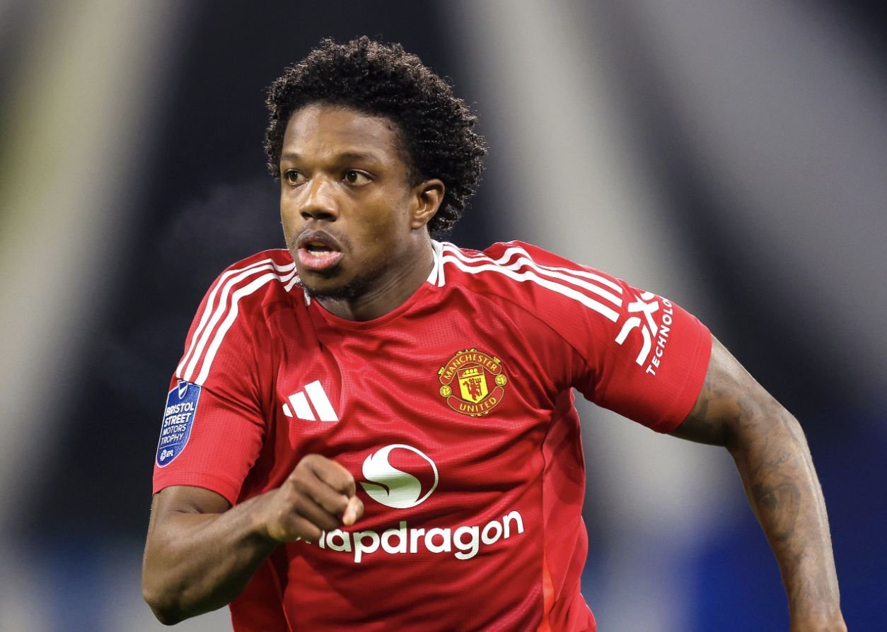 Manchester United Batalkan Transfer Tyrell Malacia ke Besiktas, Diminta Kembali ke Old Trafford 1 Screenshot 2024 11 13 at 06.57.09