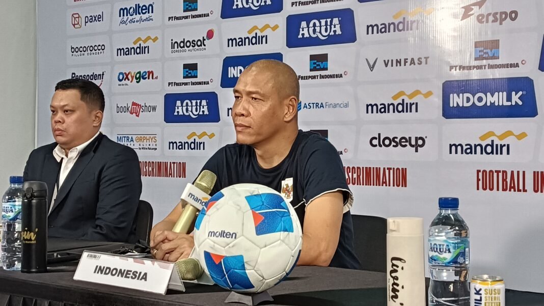 Pelatih Timnas Indonesia U-17, Nova Arianto, menegaskan pentingnya penguatan mental, keberanian dalam duel fisik, serta peningkatan jam terbang internasional bagi para pemainnya.