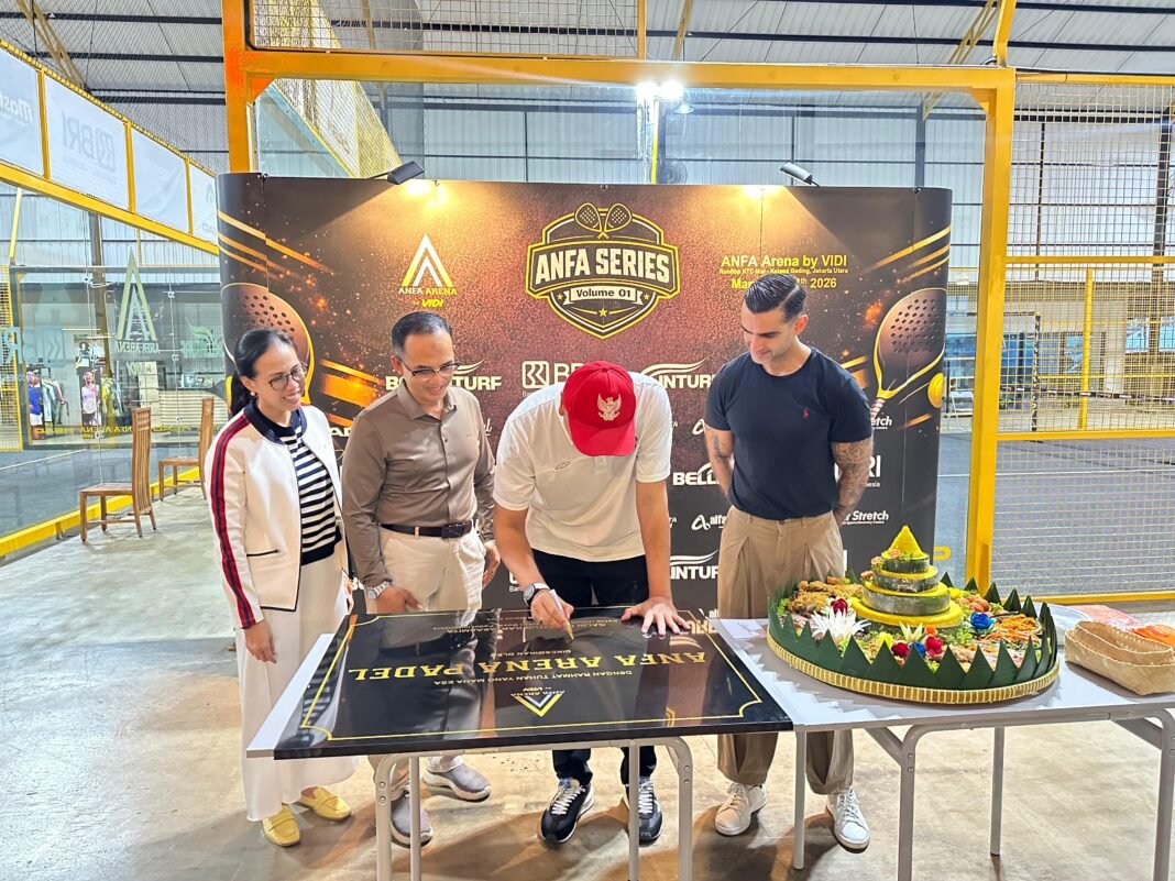 ANFA resmi membuka fasilitas olahraga Padel Arena yang berlokasi di rooftop KTC Kelapa Gading, Jakarta Utara, Minggu (8/3/2026). (Foto: Dok. Ist).