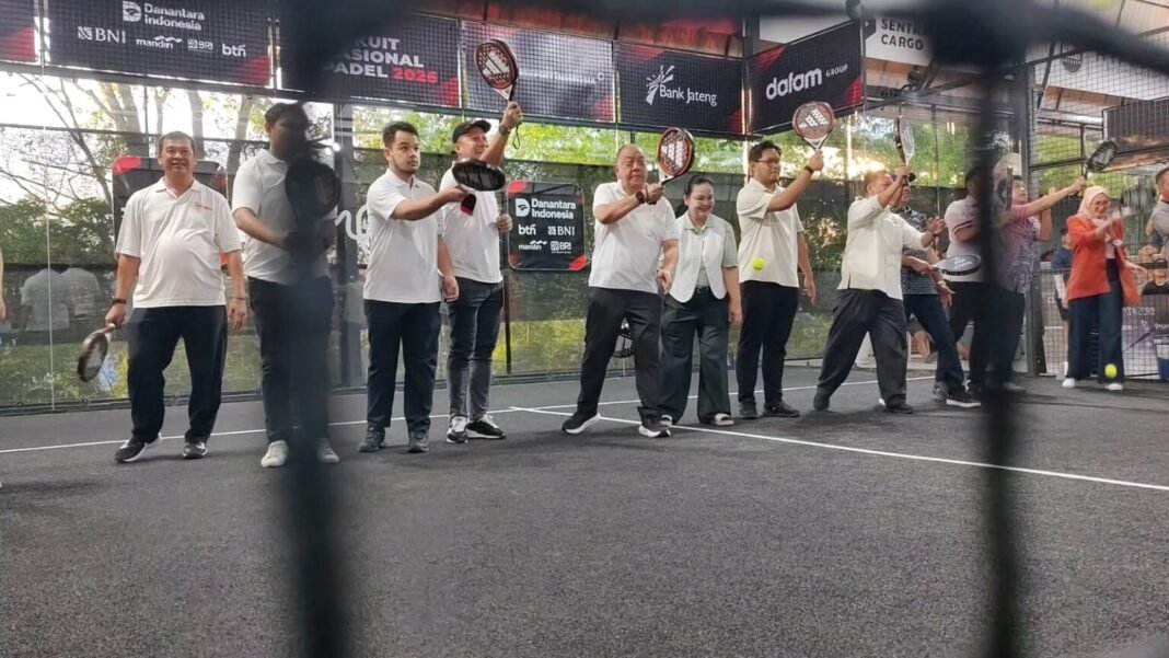 Sirkuit Nasional (Sirnas) Padel Open 2026 Seri II Semarang resmi dibuka pada Jumat, 24 April 2026, di Main Padel Semarang. (foto: ist).