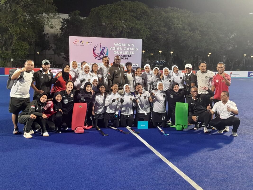 Timnas Hockey Field Putri Indonesia tetap memasang target kemenangan saat menghadapi Singapura dalam laga penentuan juara Pool B Babak Kualifikasi Hockey Putri Asian Games 2026. (foto: FHI).