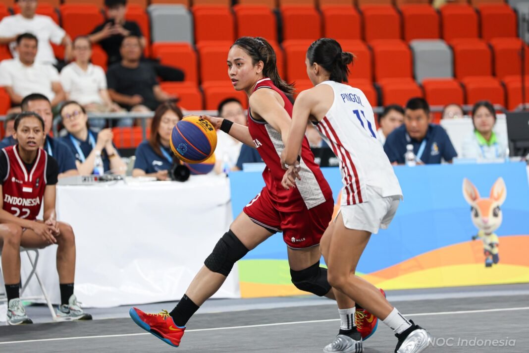 Timnas Basket 3x3 Putri Indonesia menjaga peluang lolos ke babak selanjutnya pada Asian Beach Games 2026. (foto: NOC Indonesia/Naif Muhammad Al’as).
