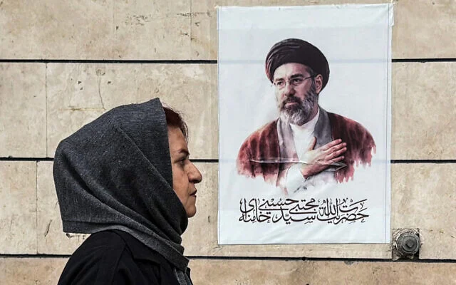 Iran Eksekusi Dua Orang Atas Tuduhan Bekerja Sama dengan Badan Intelijen Mossad 1 AFP 20260413 A7L27VK v2 HighRes TopshotIranUsIsraelWarDailyLife 640x400 1