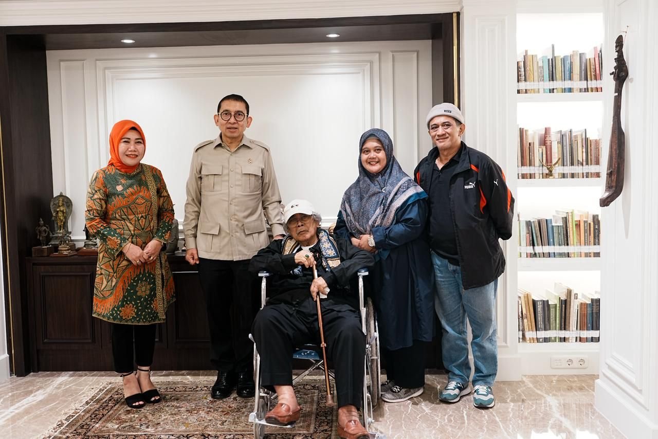 Menbud Apresiasi Dedikasi Jaja Miharja, Diusulkan Terima Bintang Budaya Parama Dharma 1 Menteri Kebudayaan Apresiasi dan Sambut Hangat Kedatangan Jaja Miharja ke Senayan 1