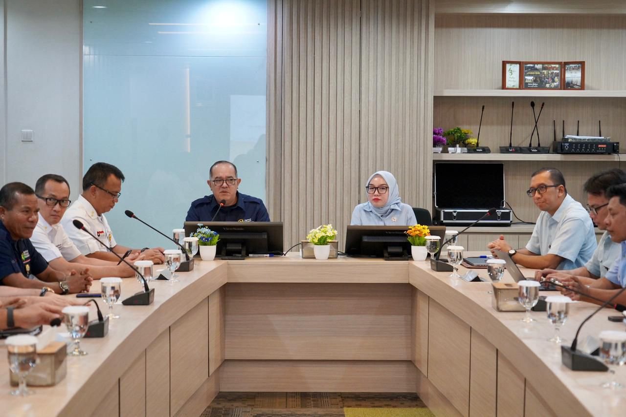 Farida Farichah Tekankan Pentingnya Koordinasi dan Komunikasi Bersama dengan Agrinas di Ruang Publik 1 WhatsApp Image 2026 04 01 at 15.30.51