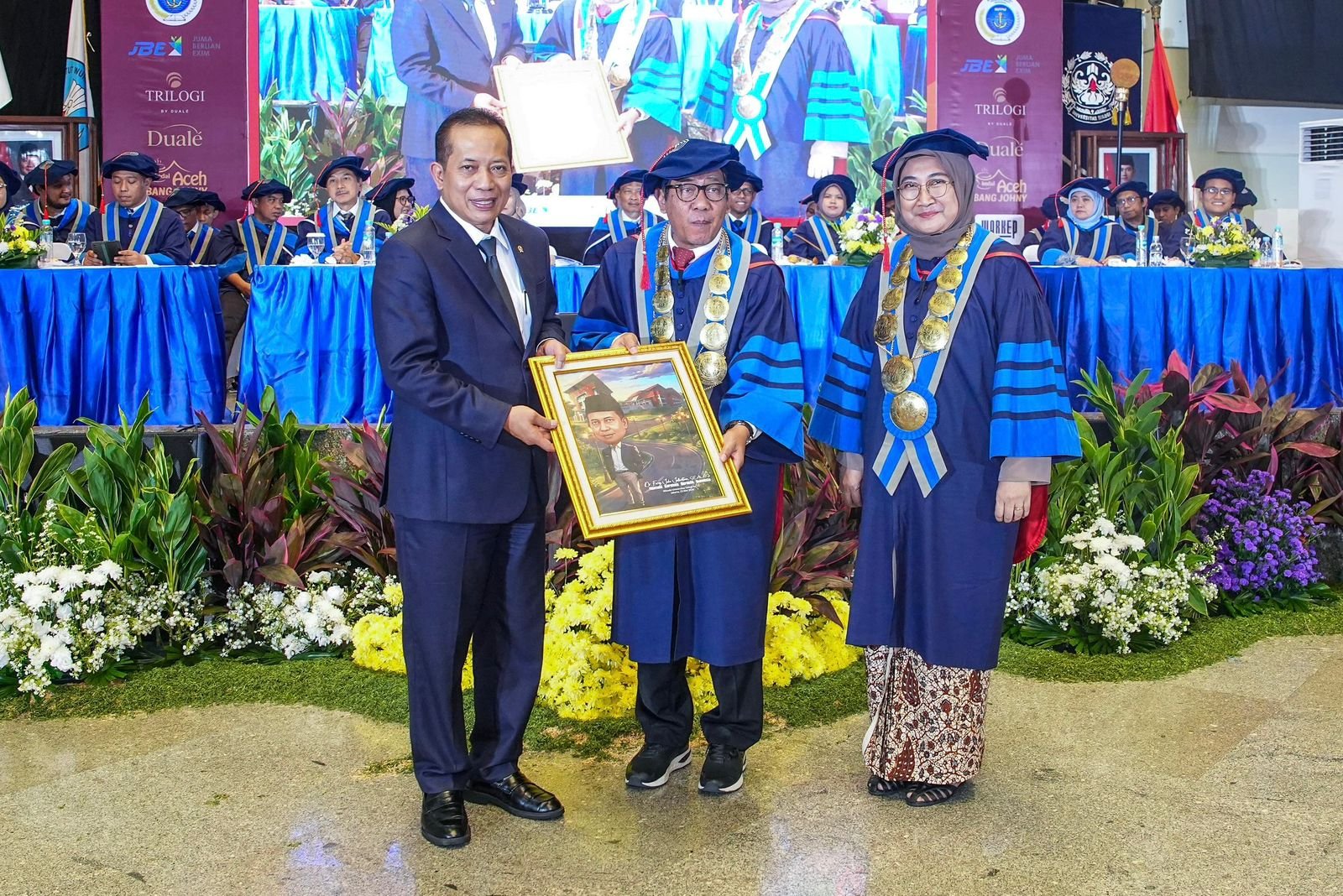 Menkop Ferry Ajak Lulusan Universitas Trilogi Agar Jadi Motor Penggerak KDKMP 1 21af087f 2b05 4438 8444 de078ab33549