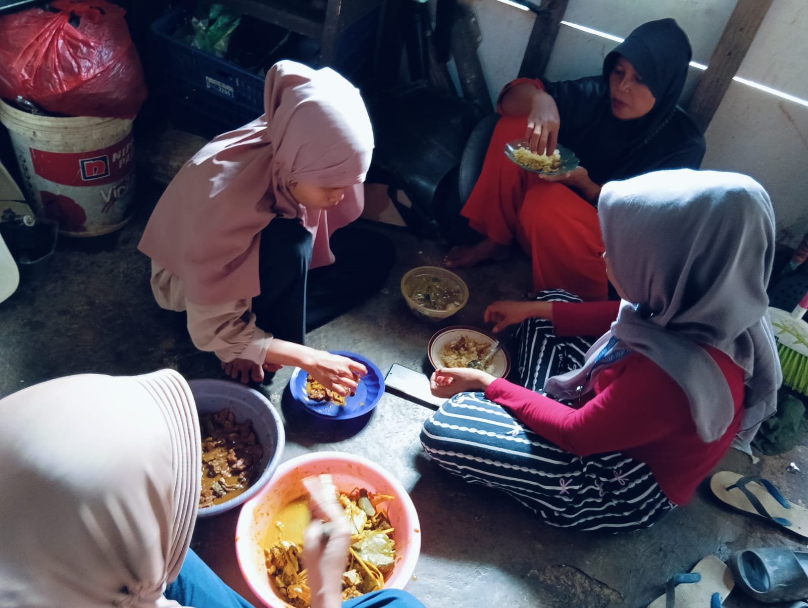 Para Pemulung Kerap Tak Kebagian Daging Kurban, Yayasan Humaniora Rumah Kemanusiaan Soroti Ketimpangan Distribusi 3 6e4a97ba eea9 42cd 86df f1f718150e1a