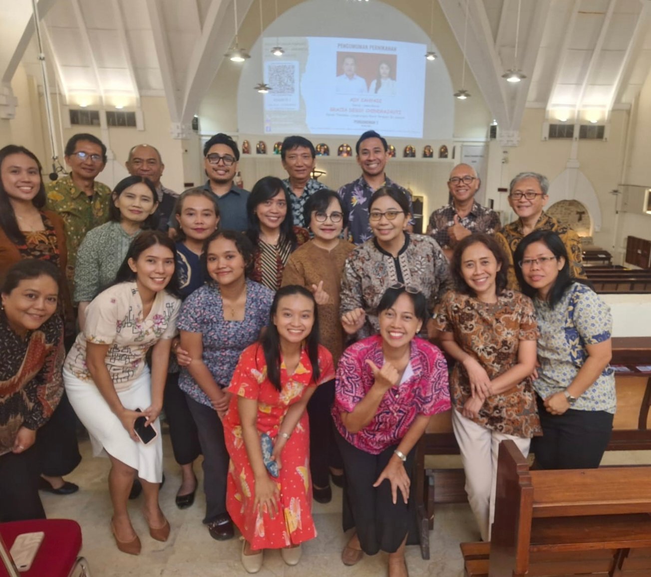 Paduan Suara Albertus Magnus Alumni UPN 'Veteran' Yogyakarta Bertugas di Gereja Santa Theresia Jakarta 2 fcdab224 9422 4313 bbe1 c6617b9c004e