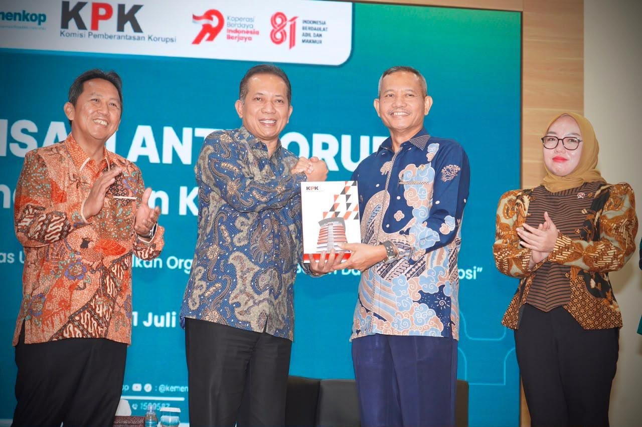 Kemenkop Komitmen Jaga Integritas Dan Anti Korupsi Guna Sukseskan Program KDKMP 3 0da314c5 26ee 4b73 9826 33f8becedc73