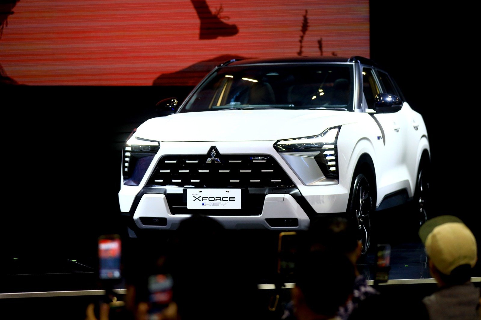 Mitsubishi Hadirkan New Xforce HEV, Mobil Hybrid Pertama yang Dipasarkan Resmi di Indonesia 3 5