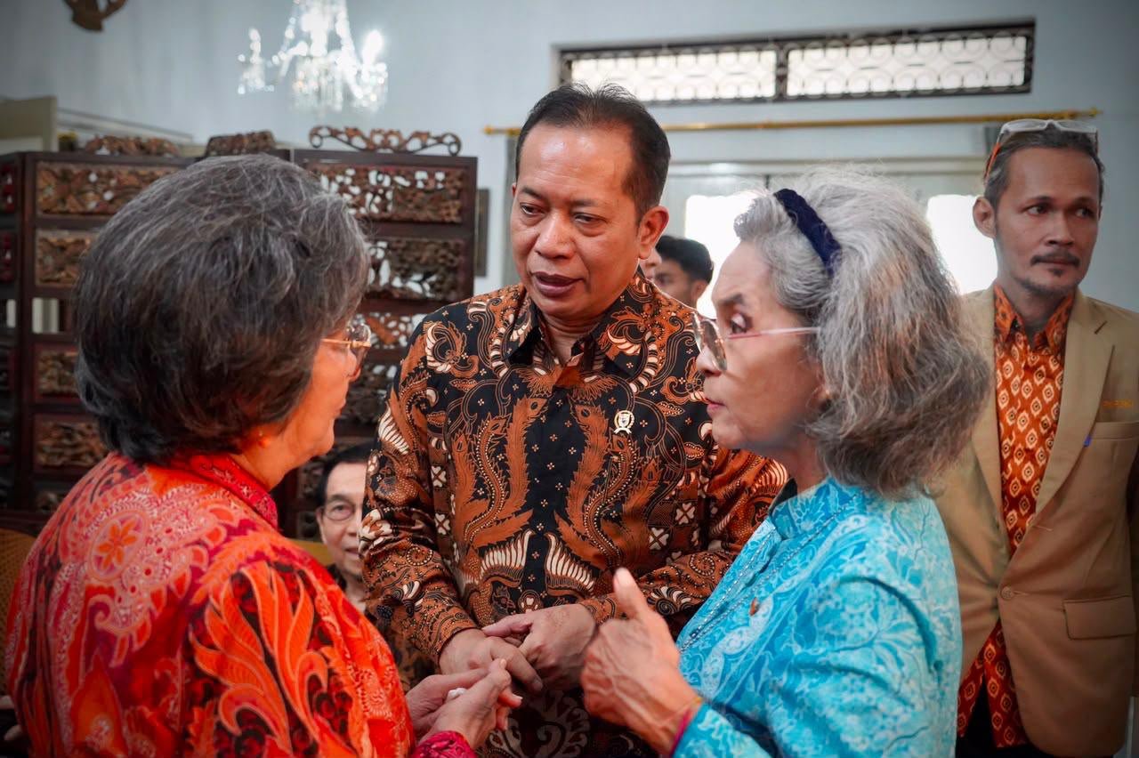 Ferry Juliantono Kunjungi Rumah Bung Hatta, Komitmen Lanjutkan Perjuangan Kembangkan Koperasi Nasional 2 5a80a65a 036f 478a 9a2b b17a453ee5ed