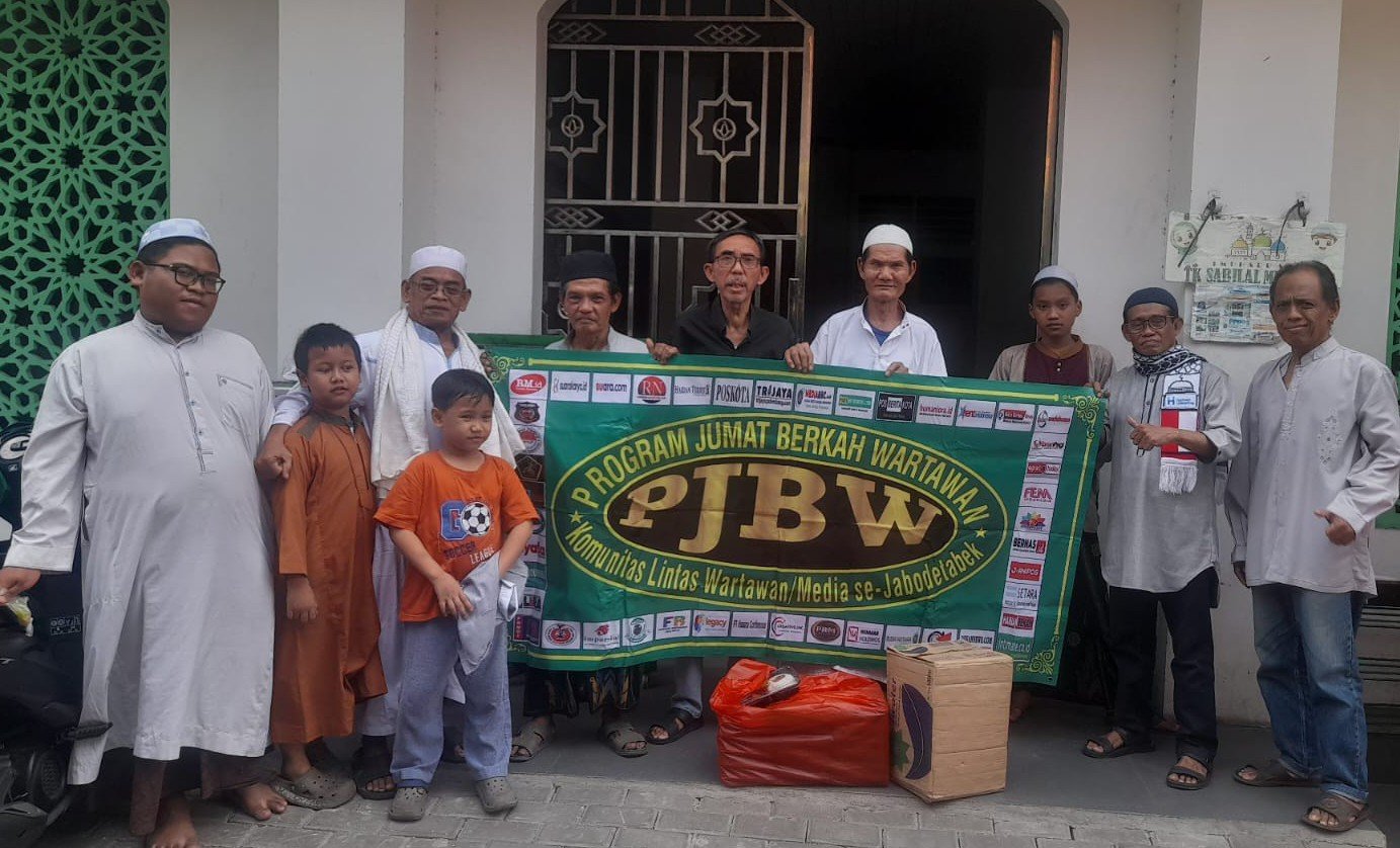 Sasar Permukiman Padat di Jakarta Timur, Program Jumat Berkah Wartawan Disambut Antusias Anak-anak dan Warga 1 674498bb a842 47af a327 6dc26013fc1e