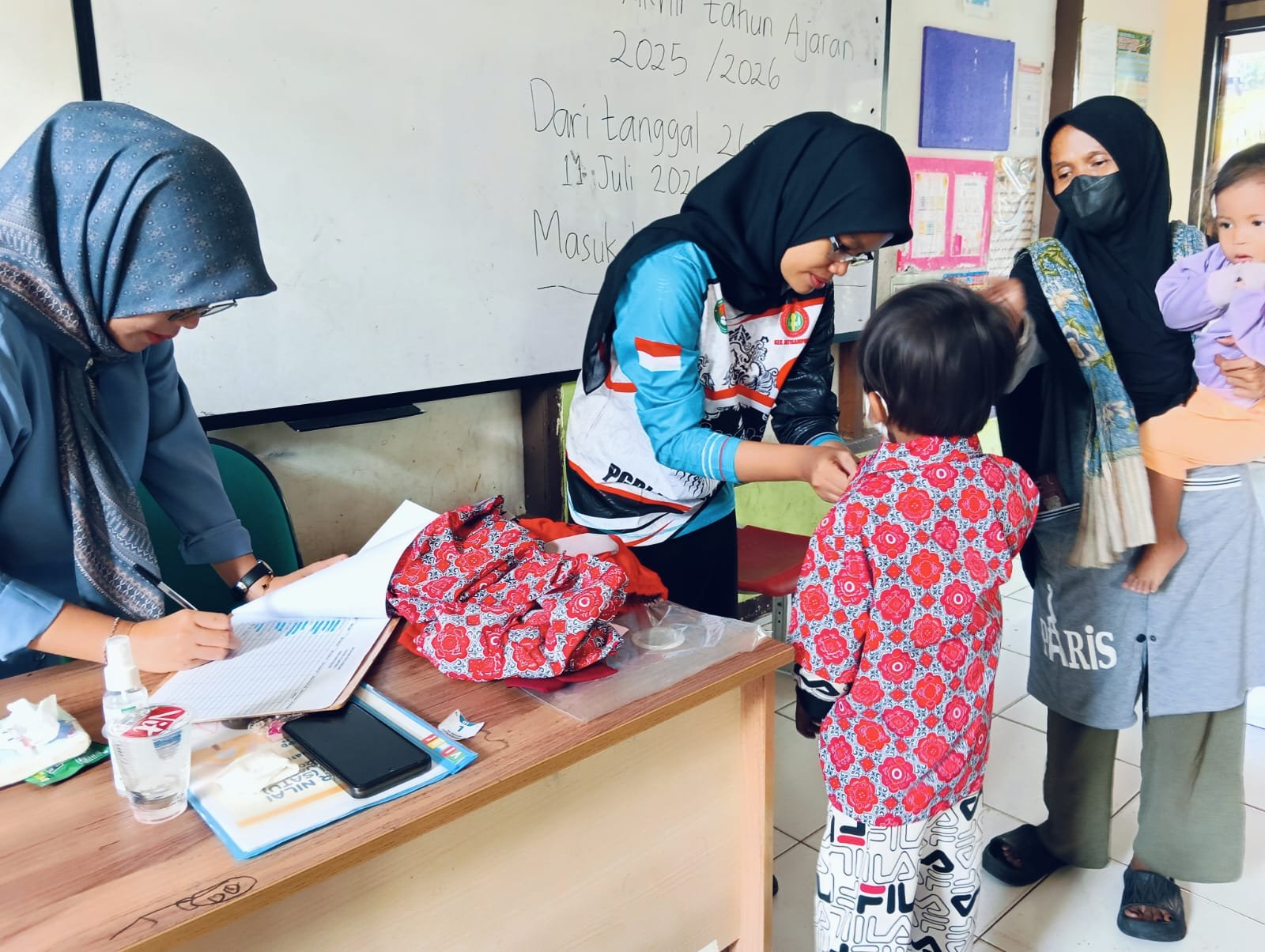 Sekolah Jadi Jalan Harapan bagi Anak Pemulung dan Pengamen, 26 Anak Berhasil Dimasukan Yayasan Humaniora ke Bangku Pendidikan 3 786f670e 9650 4043 afa2 66b77bcdf6f1