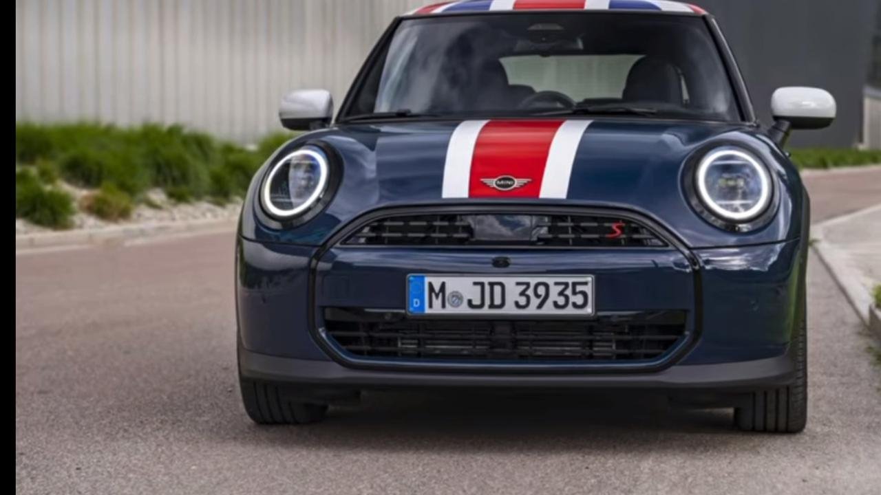 MINI Rayakan 25 Tahun Produksi di Oxford Lewat Cooper Oxford Edition 1 8b2d6b32 08c7 4afd a920 e86bd580a797