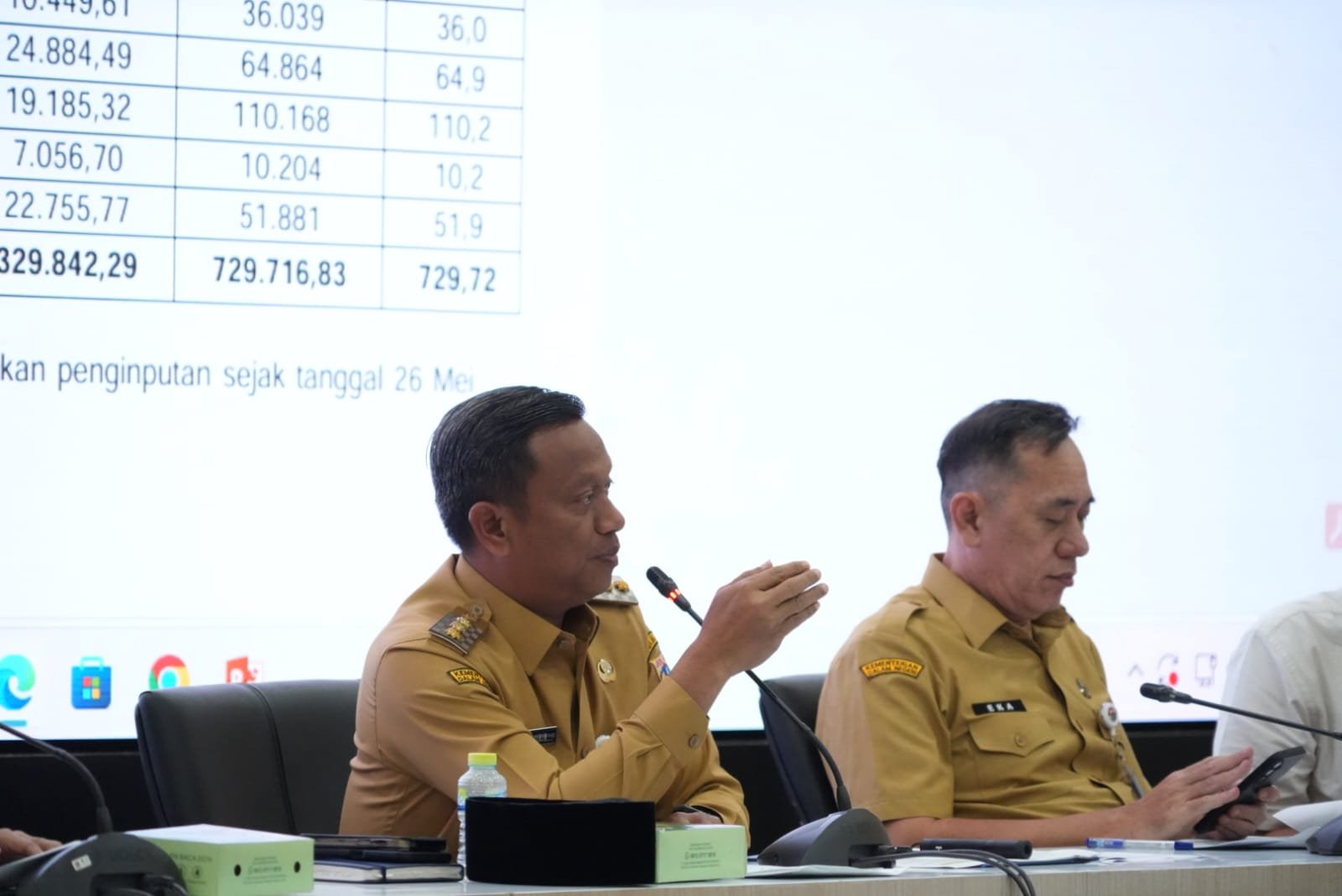 9003b93a 8e4c 468c b926 c2f632df2e6e