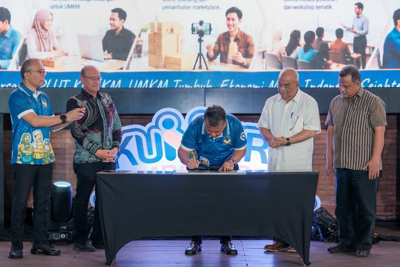 KemenUMKM dan Aprindo Fasilitasi Pembebasan Bea Administrasi UMKM Masuk Ritel Modern 1 97f087fa 03ca 42e5 8a39 ed758ac2b67b