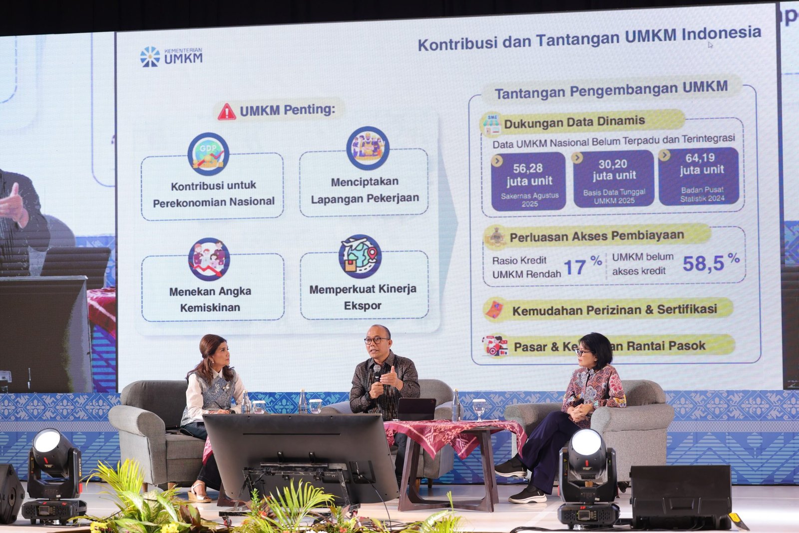 Kementerian UMKM Dorong Transformasi Tata Kelola Lewat SAPA UMKM 2 9fe4cfe9 32c7 49f3 ae59 e8761efb6e56 scaled