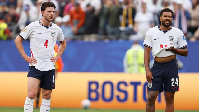 Thomas Tuchel Siapkan Strategi Adu Penalti untuk Piala Dunia 1 Declan Rice and Reece James of England look tired during the FIFA World Cup 2026 Group L match between England and Ghana at Boston Stadium 1