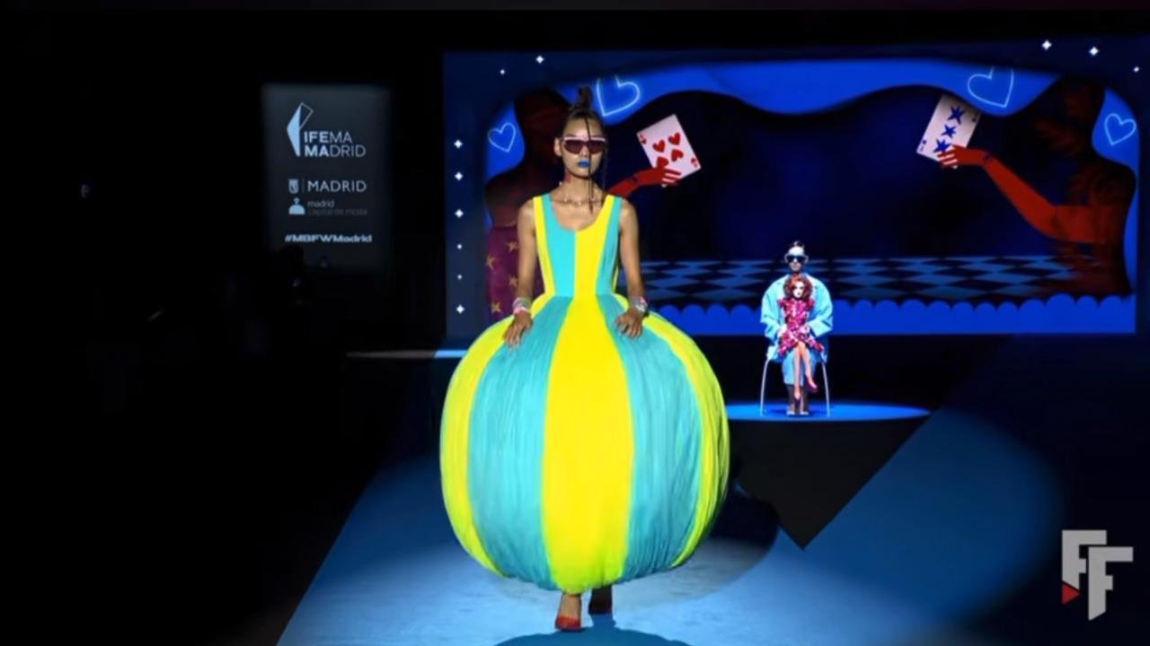 Agatha Ruiz de la Prada Tampilkan Koleksi Spring/Summer 2026 Penuh Warna di Mercedes-Benz Fashion Week Madrid 2 accbf311 9ba3 4e3b bc88 7d7af183819b