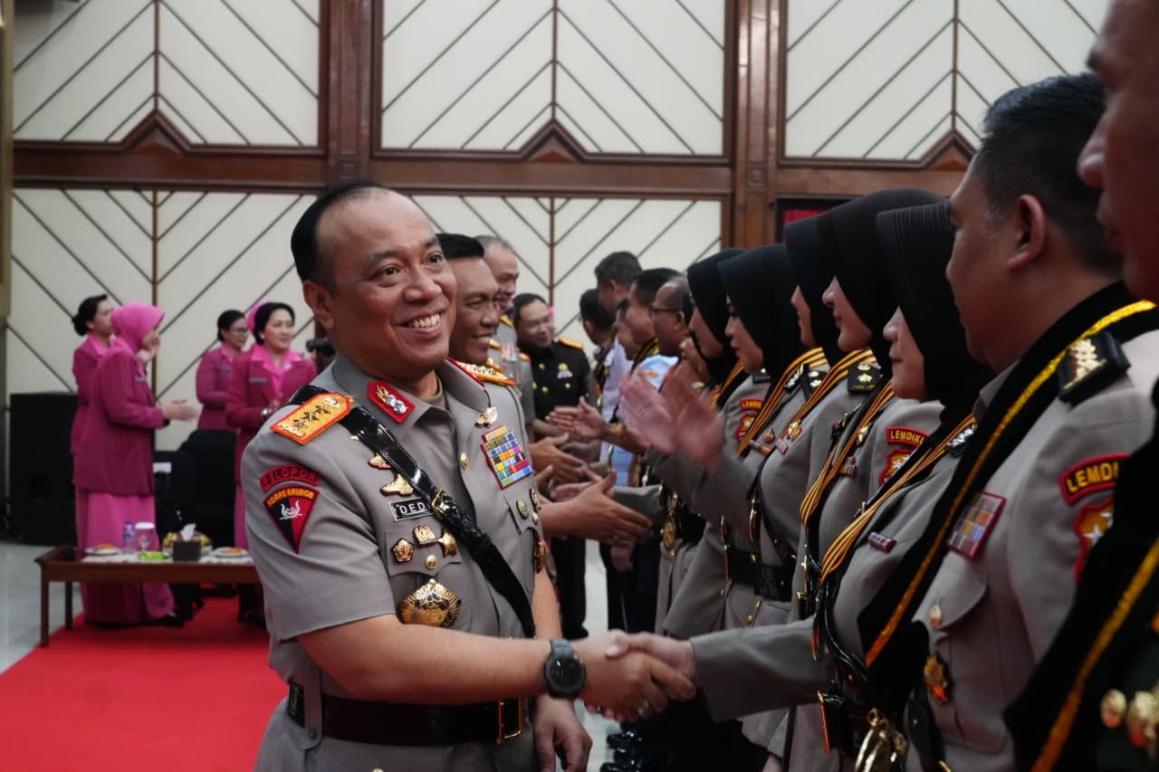 418 Lulusan Sespim Siap Jadi Garda Terdepan Hadapi Tantangan Global dan Era Digital 1 b449102f e4c8 4d35 b9c6 52e625d7c911