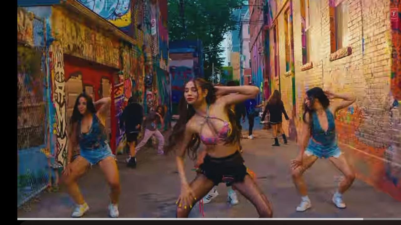 Zahrah S Khan Gandeng Skales, Sanjoy, dan Vayu Rilis "MOVE BODY", Sajikan Kolaborasi Pop dan Afrobeat Penuh Energi 1 b538aefd 30c7 4b91 917d 5f3fb63ae593