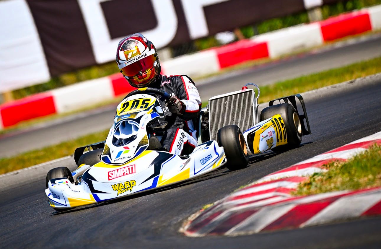 Qarrar Firhand Ukir Sejarah, Pembalap Indonesia Pertama Juara WSK Euro Series 2 c584f469 d033 4551 84be 16192a071e34