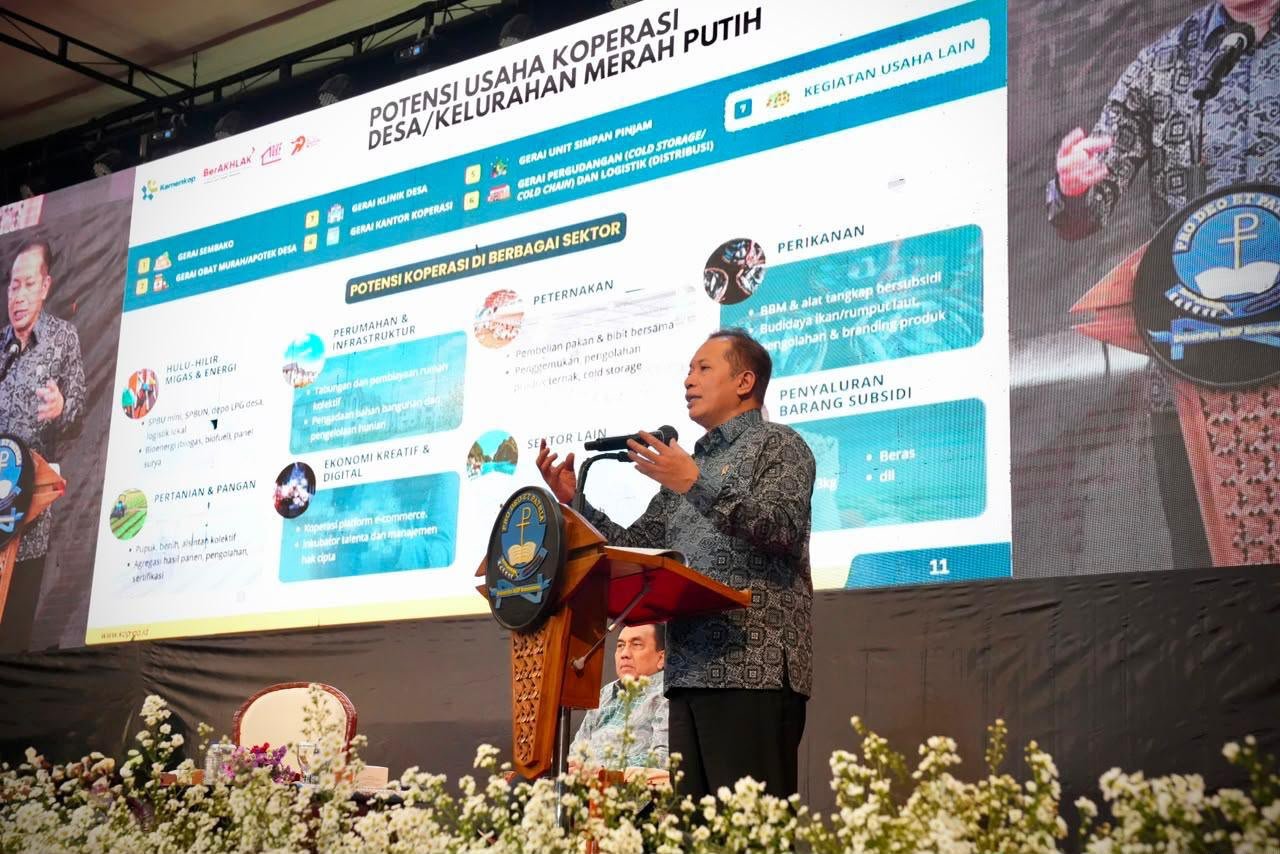 Ferry Juliantono: Koperasi Jadi Pilar Masa Depan Ekonomi Generasi Muda 2 cd20179b 3863 48ae 8511 7fc825762cd6