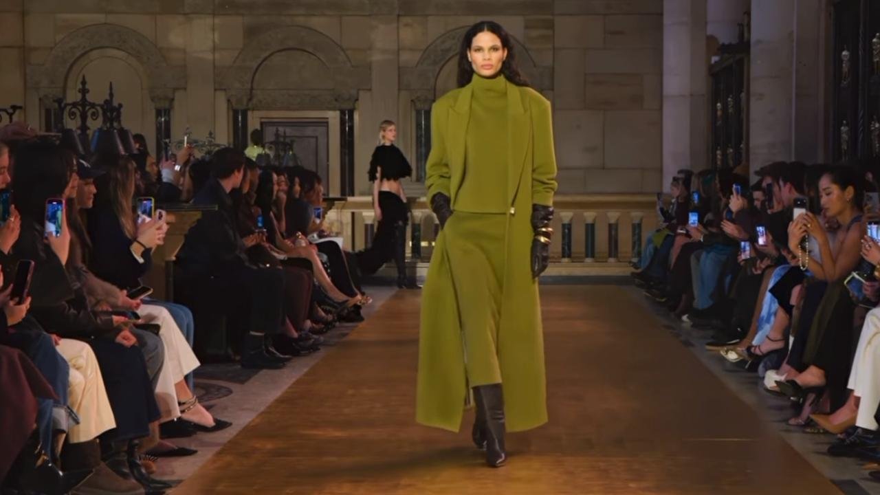 Cult Gaia Tampilkan Koleksi “Shirzan” yang Artistik di New York Fashion Week Fall/Winter 2026/2027 2 d851efae 225f 4a6d a210 d57ba1cbcfa5