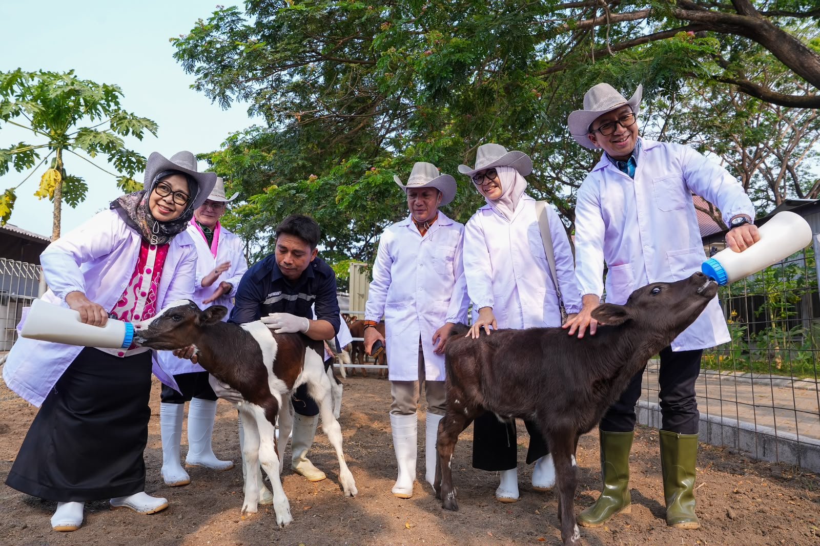 Koko Haryono: Masa Depan Generasi Emas Indonesia Dimulai dari Segelas Susu yang Berkualitas 2 ea9a3efd 9309 4beb 8223 533cd55e2b7b