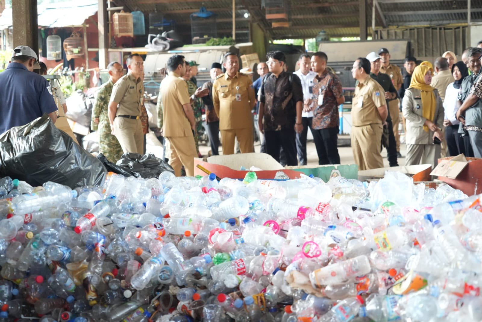 Kolaborasi Pemkot dan Swasta, TPS RW 14 Halim Perdanakusuma Jadi Model Pengelolaan Sampah Sirkular 2 40259c01 b34b 4641 b77c a601936cacff