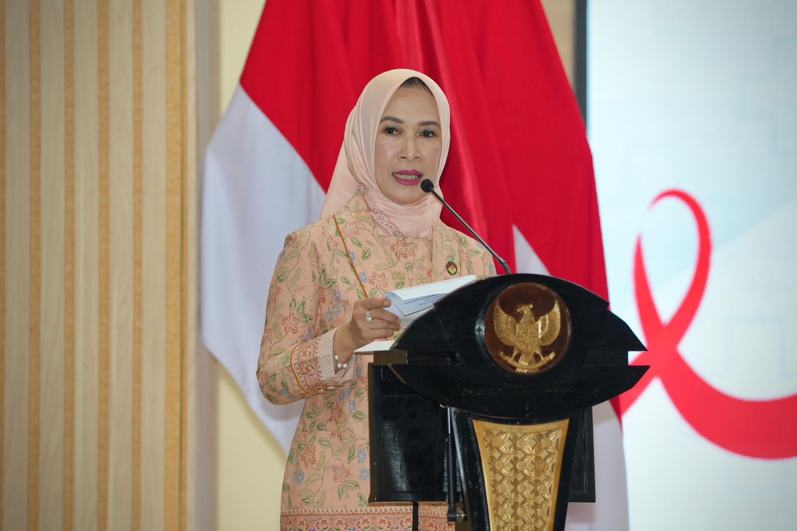 Sita Ferry Juliantono Membuka Kegiatan Bertajuk ‘DWP Sehat dengan semangat ‘Setetes Darah, Berikan Harapan Bagi Sesama’ 1 56f44374 49e1 42d3 a979 3f50ca5f6fbe