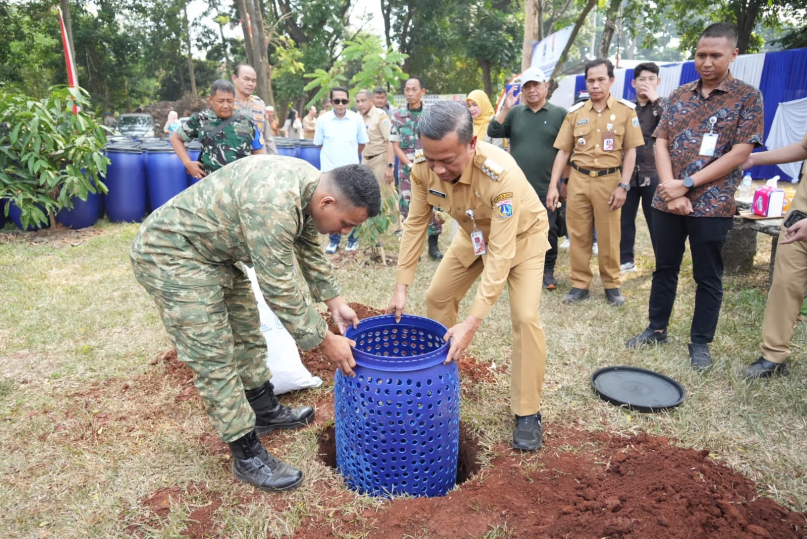 Kolaborasi Pemkot dan Swasta, TPS RW 14 Halim Perdanakusuma Jadi Model Pengelolaan Sampah Sirkular 3 61fb34ed 6346 4ec7 a652 4bba0ab1805b