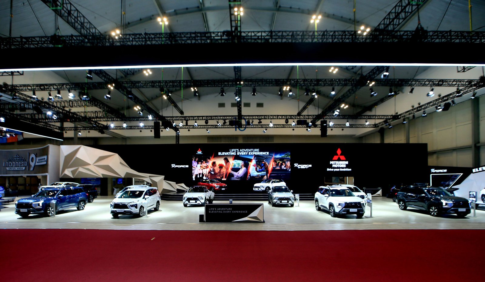 MMKSI Raih 3.212 SPK di GIIAS 2026, New Xforce HEV Tembus 1.000 Unit 1 Booth Mitsubishi Motors di GIIAS 2026 2 scaled