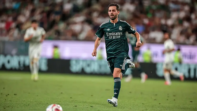 Jose Mourinho Bahagia di Real Madrid, Bernardo Silva Jadi Opsi Setelah Rodri Memilih Barcelona 2 GettyImages 2288878693