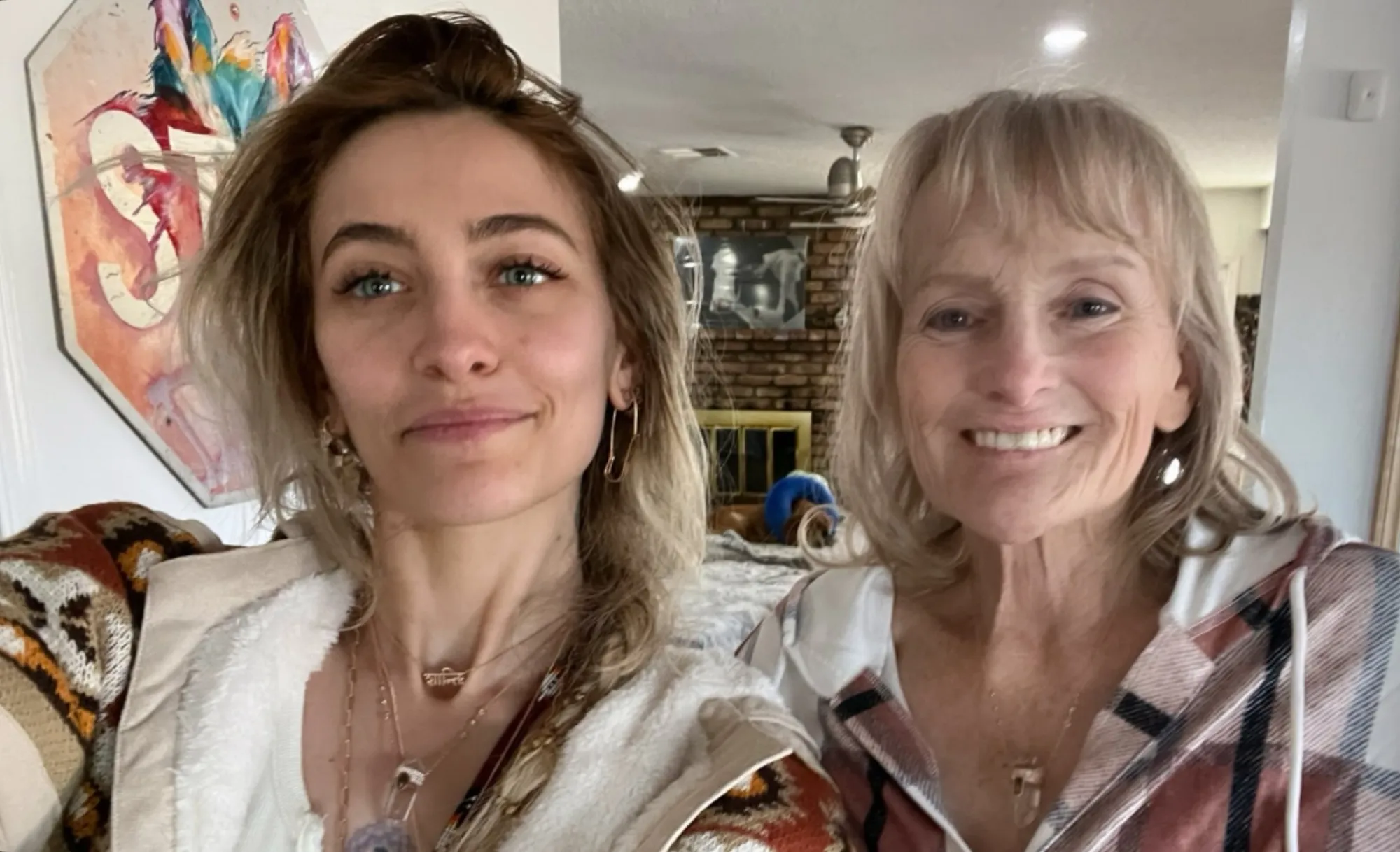 paris jackson mom debbie rowe 022726 2 dbf3320ba7524209b266308a400bfdd1