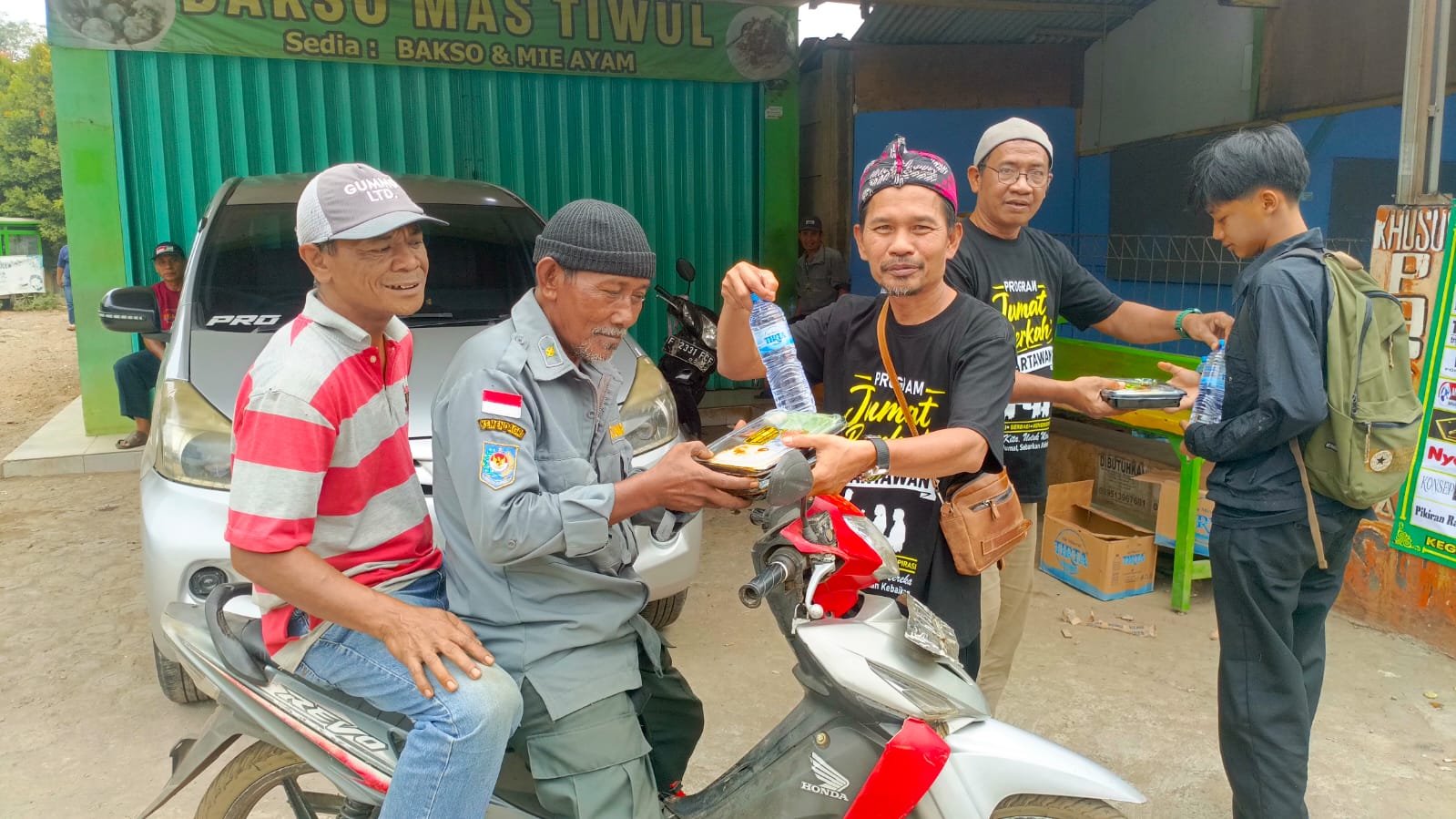 Pekan ke-93, Wartawan Kembali Tebar Kepedulian di Cileungsi hingga Jonggol 2 0119bed4 5d15 4e16 9613 39548b098797